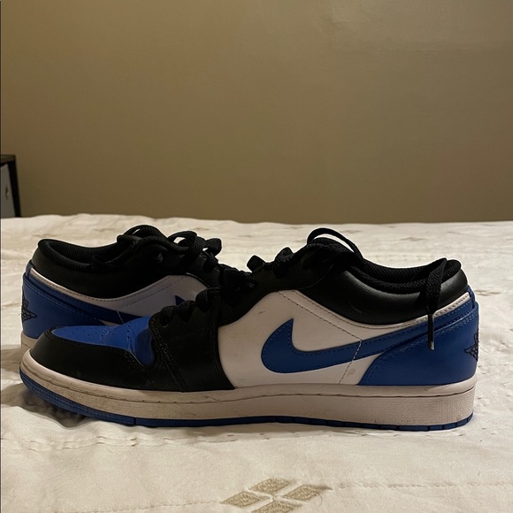 Nike Air Jordan 1 Low - Picture 3 of 6